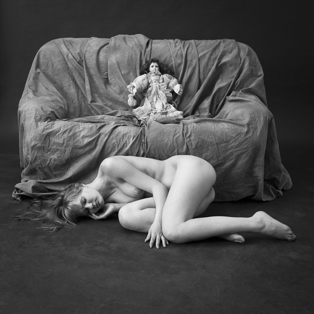 the places queen Artistic Nude Photo by Photographer zanzib