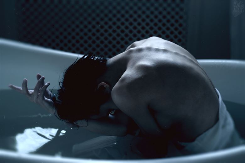 the room of drowned sensual photo by photographer natalie ina