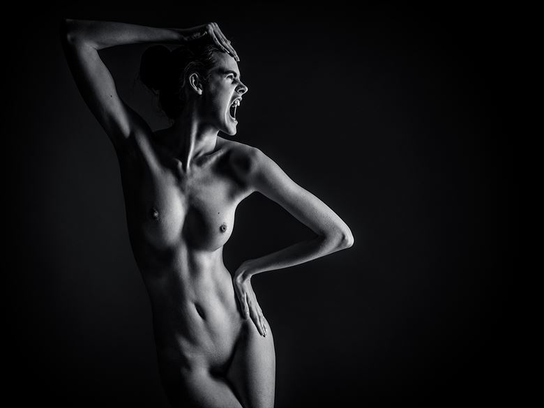 the scream artistic nude photo by photographer robhillphoto