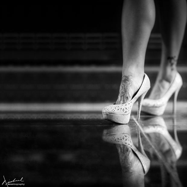 the shoes fetish photo by photographer mountography