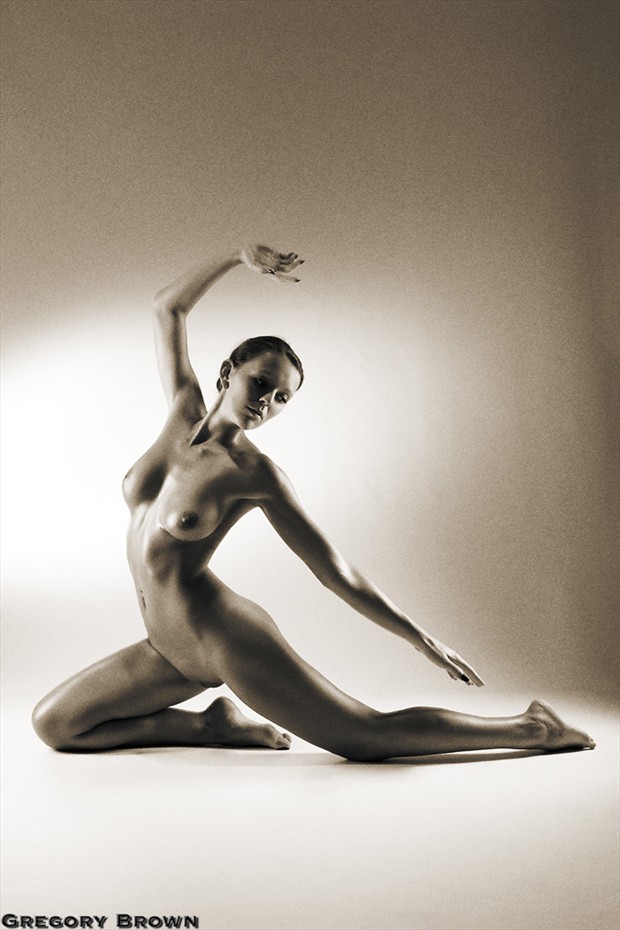 the stretch Artistic Nude Photo by Model Chika