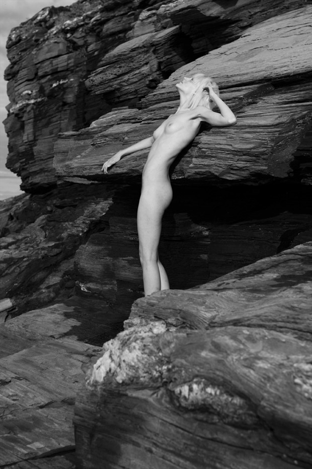 the stretch artistic nude photo by photographer mainemainphotography