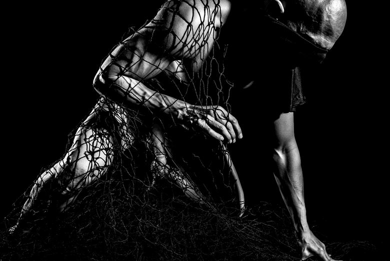 the struggle artistic nude photo by model avid light