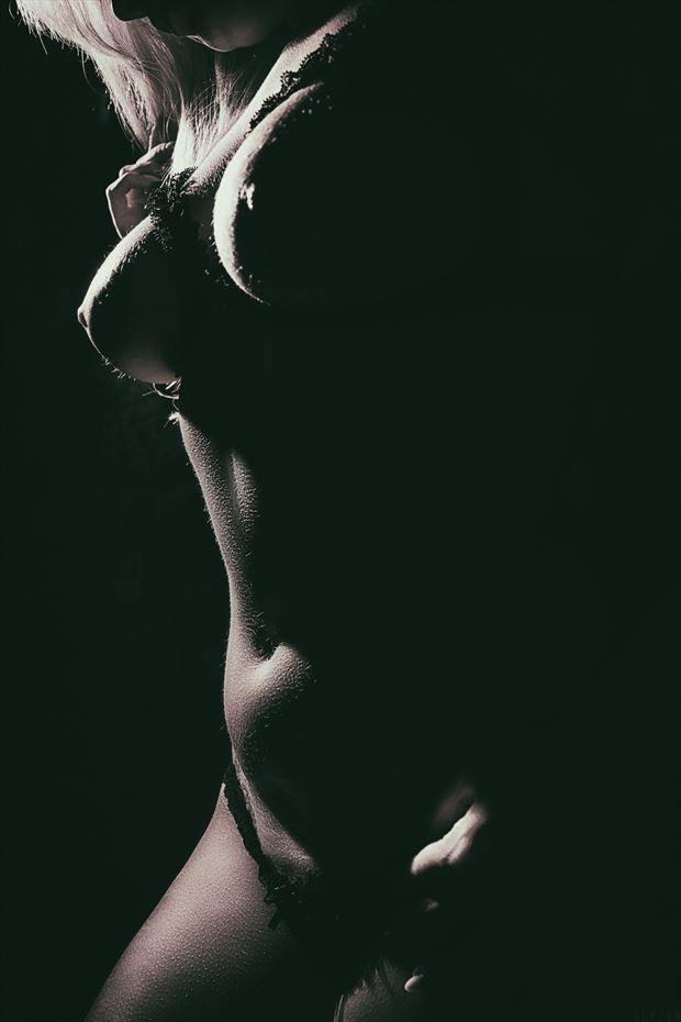 the touch of light artistic nude photo by photographer ghost light photo