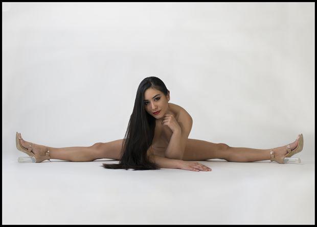tip to tip artistic nude photo by photographer tommy 2 s