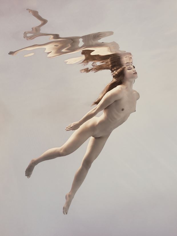 to fly artistic nude photo by photographer dml