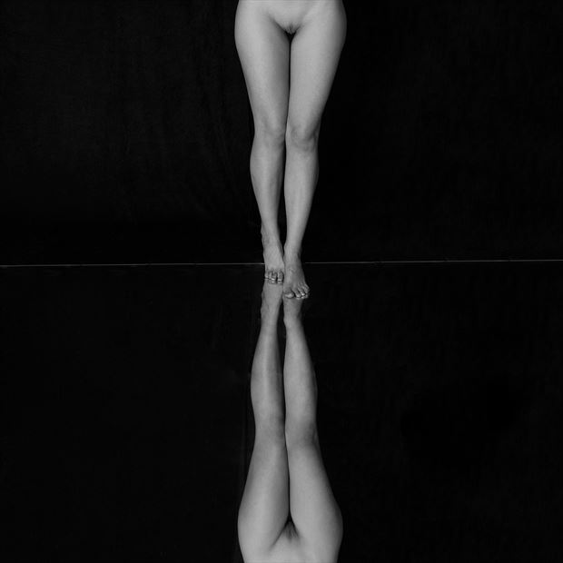 top less artistic nude photo by photographer modella foto