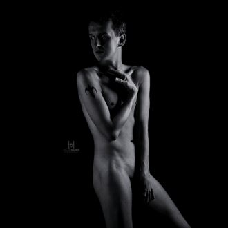 topher artistic nude photo by photographer phizage