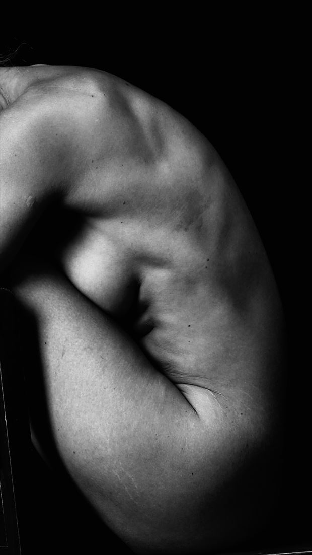 torso abstract photo by photographer aaron doherty
