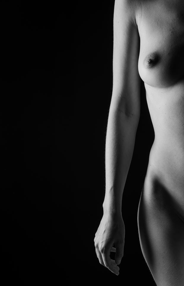 torso and arm artistic nude artwork by photographer gsphotoguy