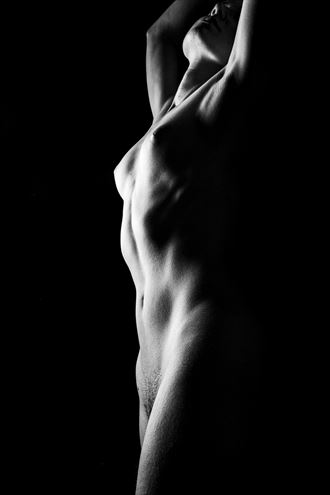 towering beyond artistic nude photo by photographer surzayon