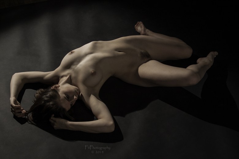 twisty delight Artistic Nude Photo by Photographer FiiP