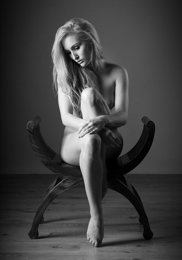 u n Artistic Nude Photo by Photographer gdelargy photography