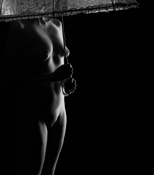 umbrella artistic nude photo by photographer hotakainen