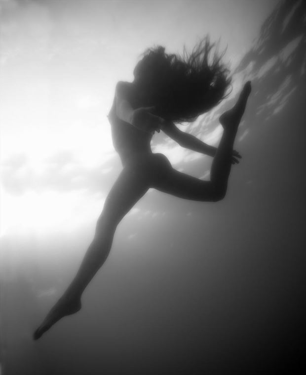 underwater ballet artistic nude photo by photographer bradmiller