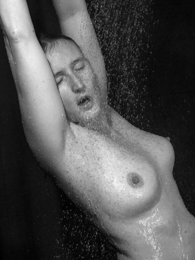 une douche bien agr%C3%A9able 10 artistic nude artwork by photographer dick