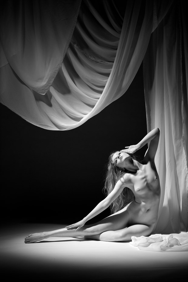untitled Artistic Nude Photo by Photographer Enrico Garofalo