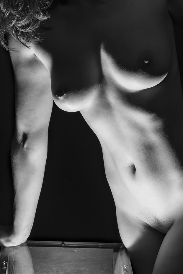 uplit torso artistic nude photo by photographer paul archer