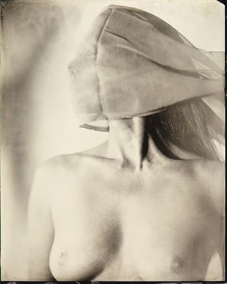 veiled artistic nude photo by photographer kevinblack
