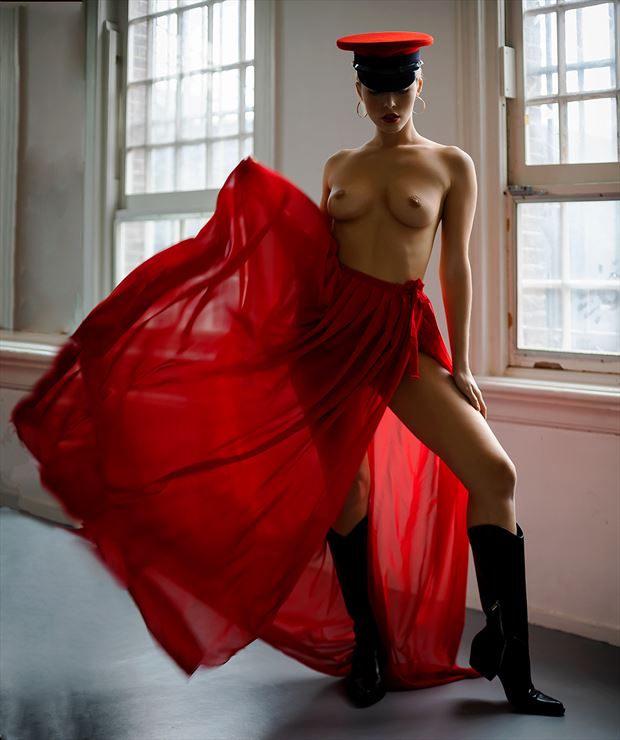 vi in red artistic nude photo by photographer benernst