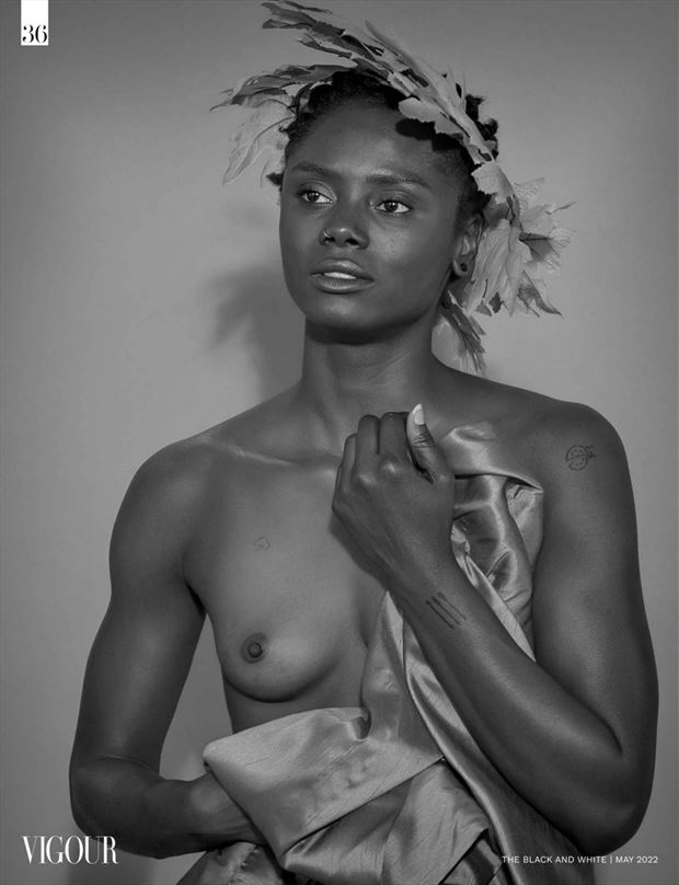 vigour black and white artistic nude photo by model sumayyah t bakare