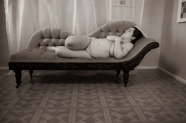 vintage slumber artistic nude photo by model amaranthisme