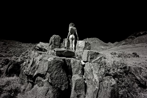 vivian on the rocks artistic nude photo by artist pj reptilehouse