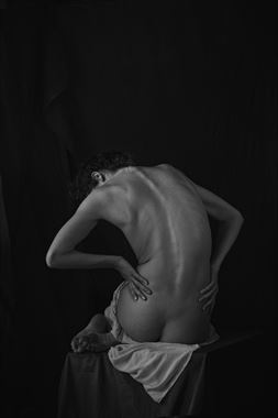 vivian posing artistic nude photo by photographer luka zozka