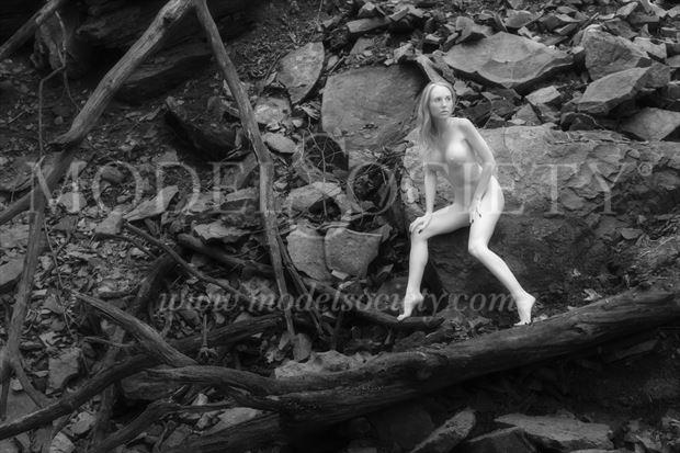 vivian the mountain may seem high artistic nude photo by photographer fotoflair