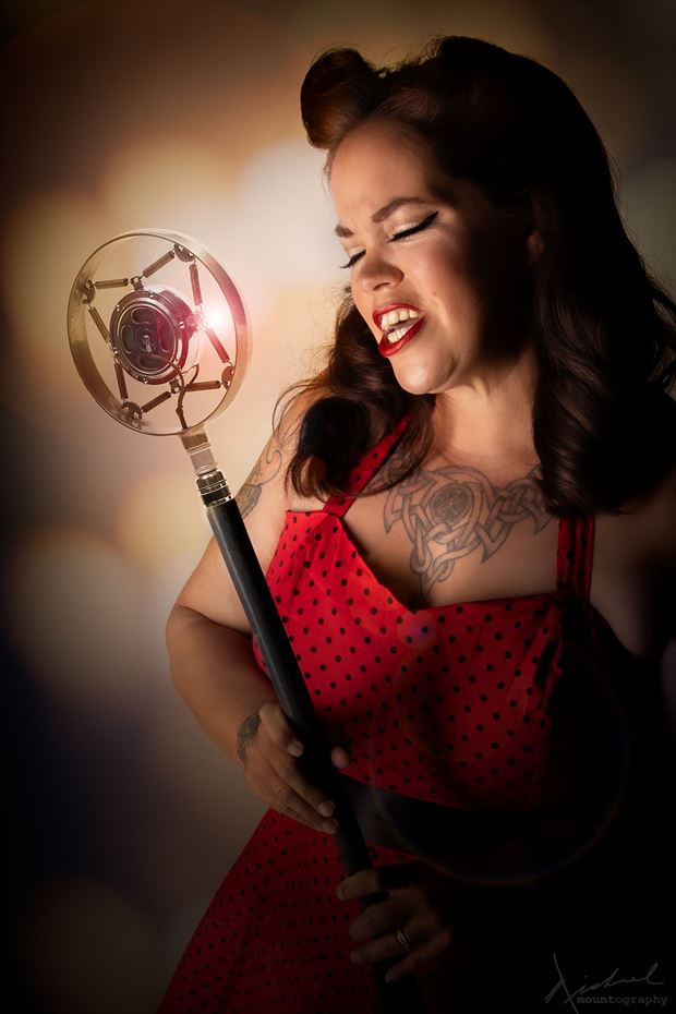 voice of an angel pinup photo by photographer mountography