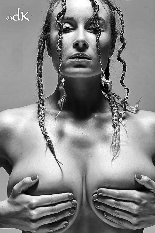 voluptuous as iin v artistic nude photo by photographer dennis keim