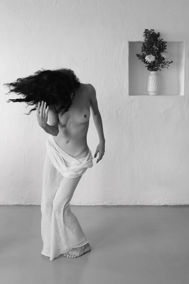 vol%C3%A1til artistic nude artwork by photographer gabriela kipreos