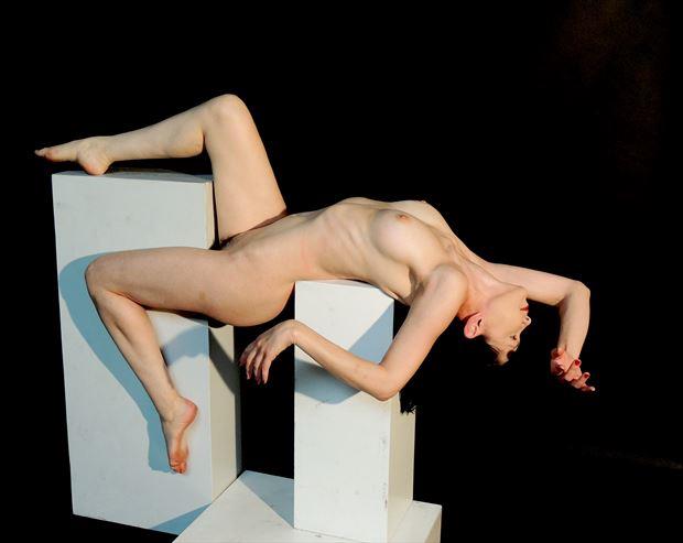 vox on pedestals 3 artistic nude photo by photographer frederic
