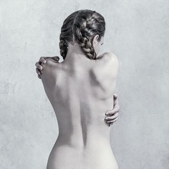 vulnerability implied nude photo by photographer alexiacerwinskpierce