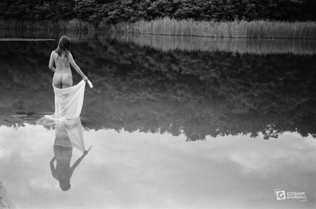 watter is my mirror artistic nude photo by photographer cosmin calin giurgiu