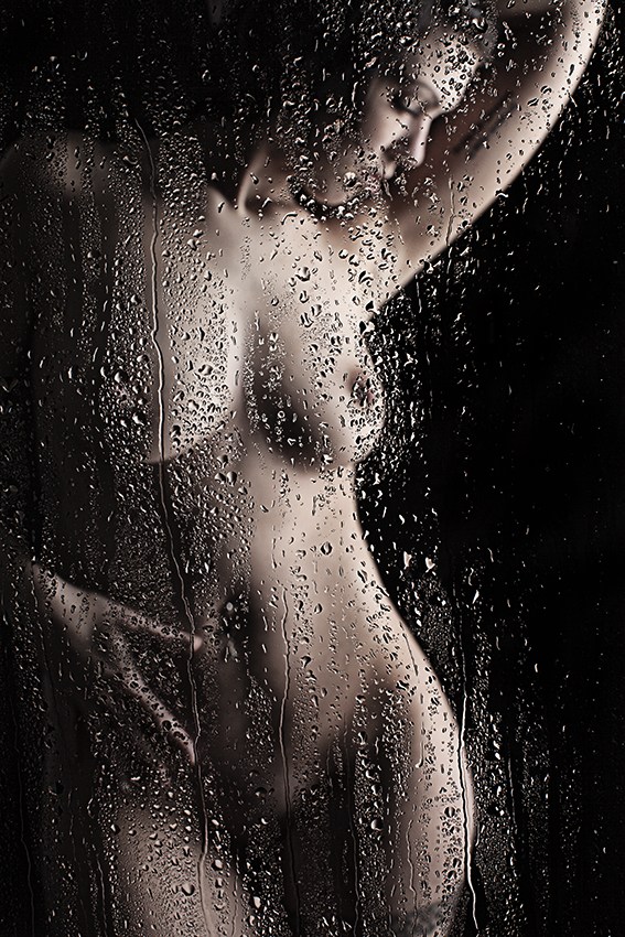wet Artistic Nude Photo by Photographer 1102