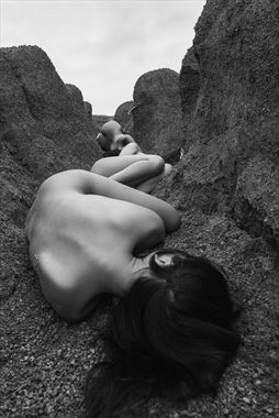 white rock artistic nude photo by photographer thanakorn telan