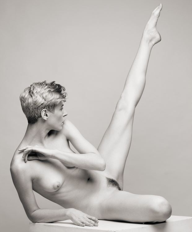 whitney artistic nude photo by photographer stromephoto