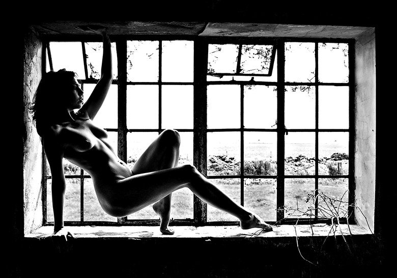 window of light Artistic Nude Photo by Photographer nigel kent