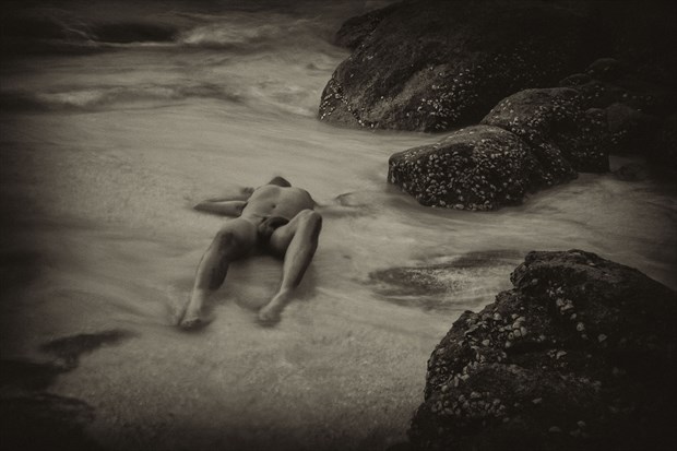 with the untamed waves Artistic Nude Photo by Model pr1980
