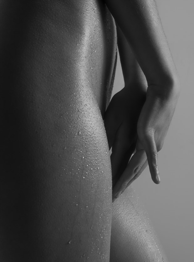 woman Artistic Nude Photo by Photographer alevega