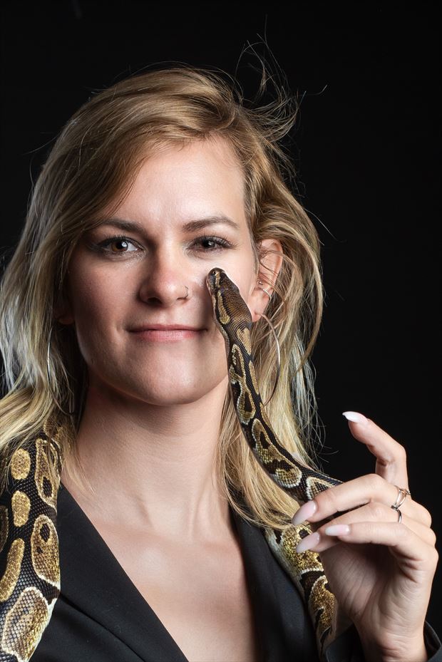 women with snake glamour photo by photographer jjweaver