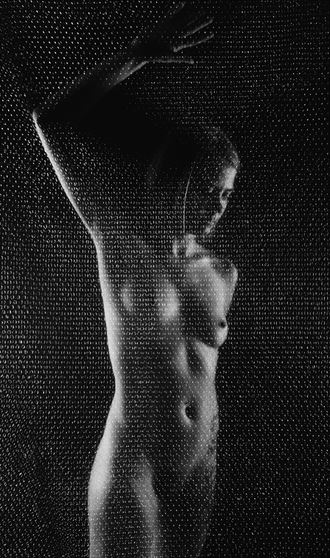wrapped artistic nude photo by photographer tommipxls