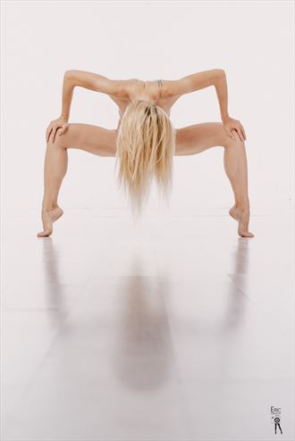 yoga artistic nude artwork by photographer ericsimantov