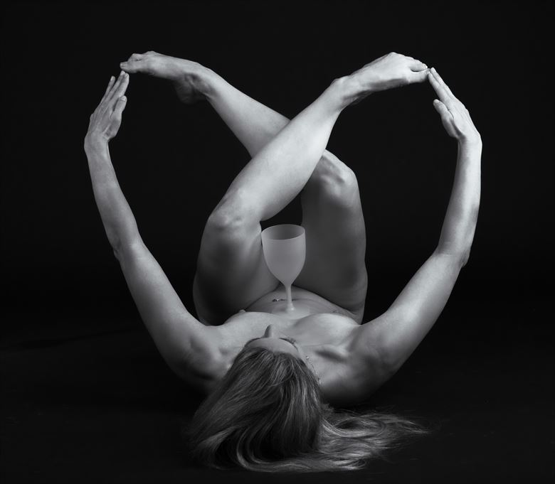 yoga heart artistic nude photo by photographer luminosity curves