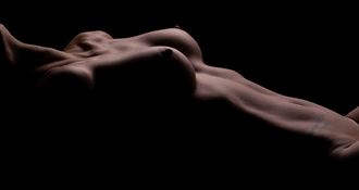 zahria body scape artistic nude artwork by photographer hmr638