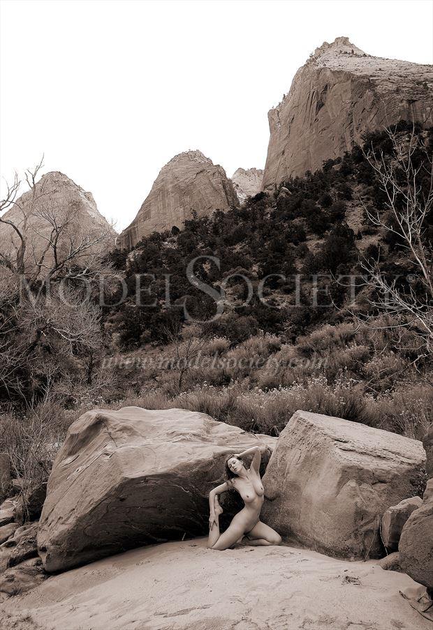 zion national park ut artistic nude photo by photographer ray valentine