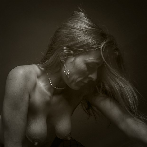 Artistic Nude Studio Lighting Photo print by Photographer CurvedLight