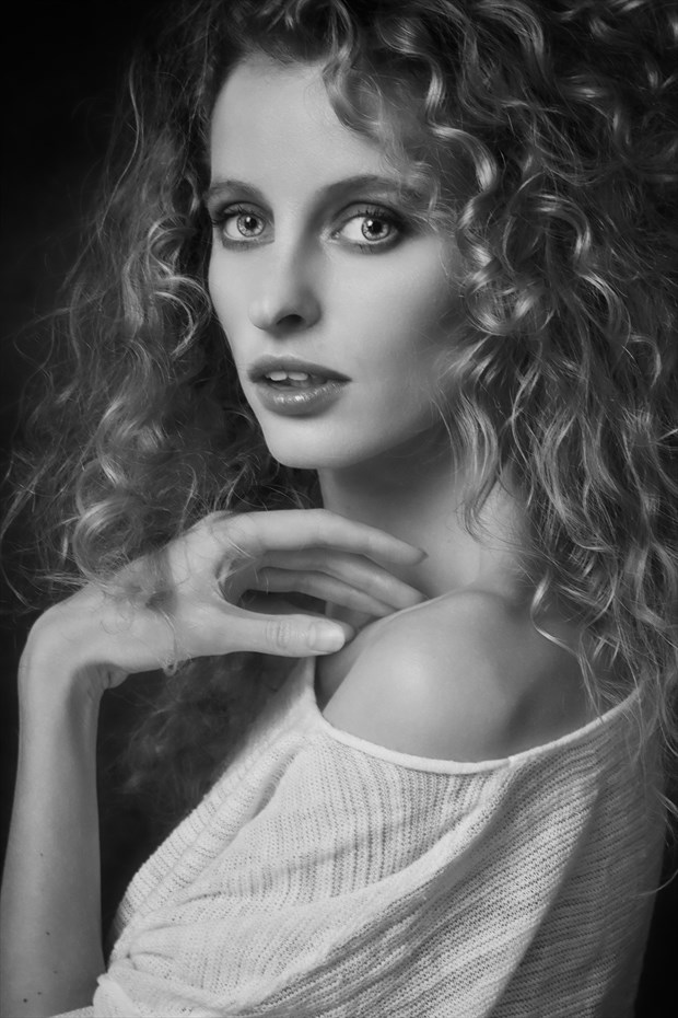 Beautiful Fredau Expressive Portrait Photo print by Photographer Daniel Ivorra
