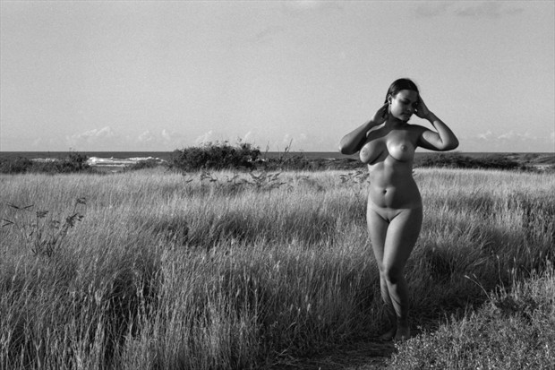 In the Field Artistic Nude Photo print by Photographer Jason Tag